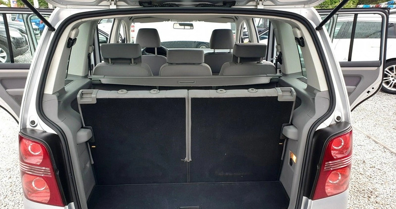 Volkswagen Touran cena 12900 przebieg: 274000, rok produkcji 2010 z Prudnik małe 529